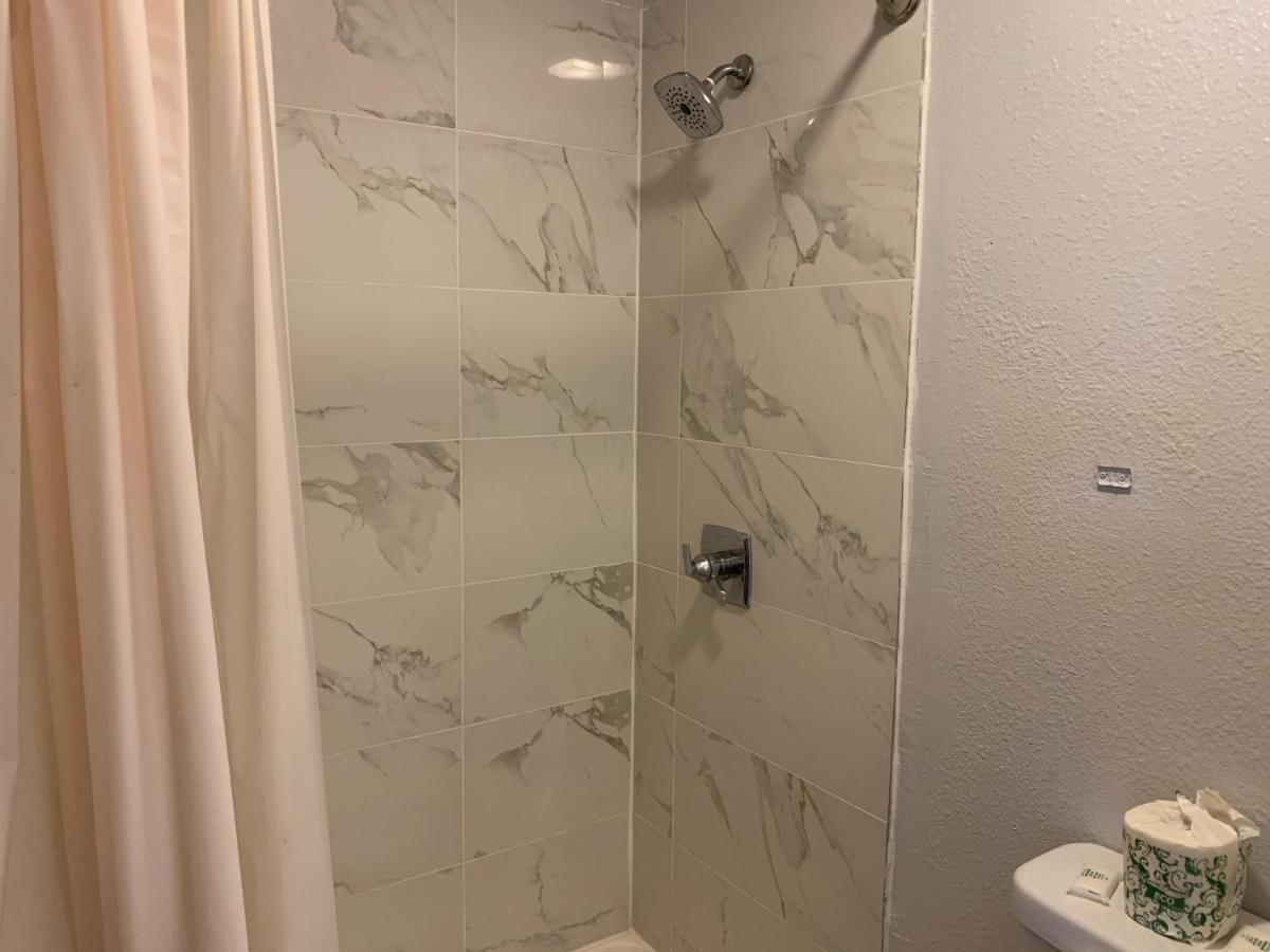 Landmark Inn Osawatomie Εξωτερικό φωτογραφία